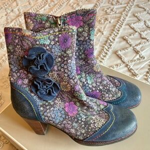 L’Artiste Floral Simonetta Boot Size 40 (9)